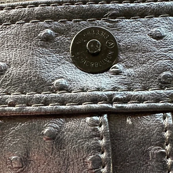 Steve Madden Shimmering Silver Wristlet - Picture 12 of 15